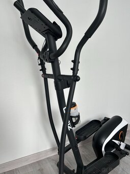 Orbitrek - magnetický eliptický trenažér Zipro Shox Rs - 3