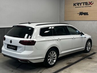 VW Passat Kombi GTE 1.4 TSI 160kw MATRIX LED,NELAKOVANÉ - 3