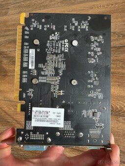 Grafická karta MSI - 3