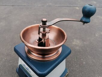 Predám starožitný mlynček KAFFEE - 3