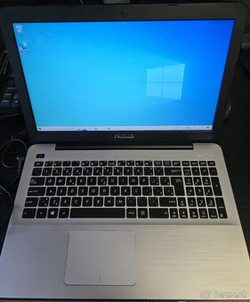Asus X555L - 3