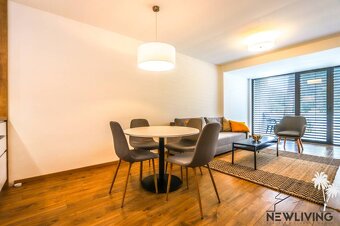 NA PREDAJ 2IZ. APARTMÁN V PIEŠŤANOCH S BAZÉNOM - 3