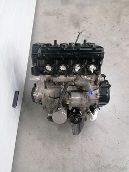 GSXR 750 - 3