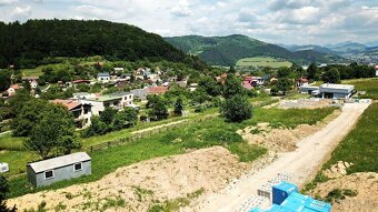 Stavebný pozemok /715m2 + 95m2/ Žilina - Žilinská Lehota - 3