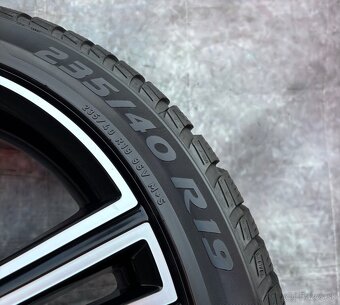 Zimní sada Volvo V60 S60 235/40R19 96V - 3