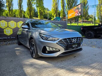 Hyundai i30 CW 1.6 CRDi Family DTC - 3