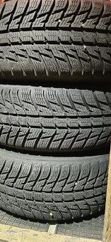 Predám zimné pneumatiky 215/70 R16 s diskami - 3