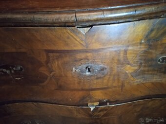 Barokova starožitna komoda - 3