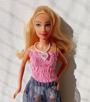 Bábika módna diva blondínka s copom a doplnkami - 3