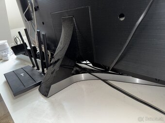 Predám TV Samsung UE55MU6452 + Soundbar - 3