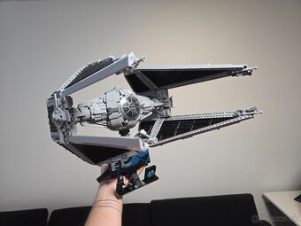 TIE Interceptor 75382 - 3