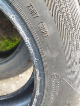255/35r21 - 3