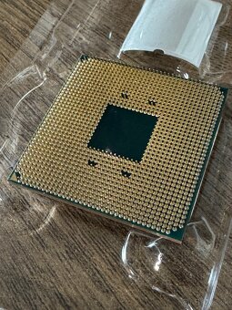 Predám AMD Ryzen 5 3600 plne funkčný - 3