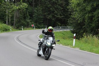 Honda CBR 600 RR PC40 - 3