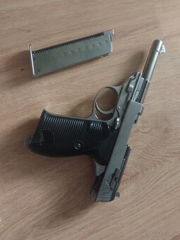 Predám P38 - 3
