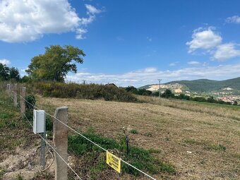 Predáme stavebný pozemok s krásnym výhľadom - 3