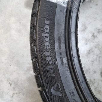 Zimné pneumatiky 235/45 R18 MATADOR - 3