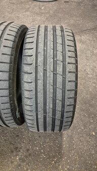 Nokian 225/40R18 - 3