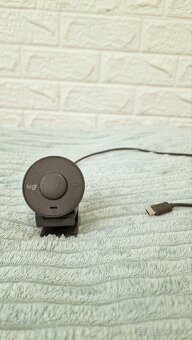 Logitech Brio 300 Full HD webkamera - ako nová - 3
