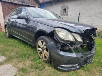 Mercedes-Benz W212, E200 cdi. Na diely. - 3