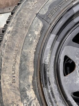 LT235/75r15 rozteč 6x139,7 - 3