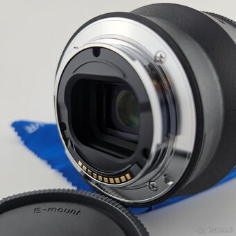 Sony E 70-350mm f/4.5-6.3 G OSS - 3