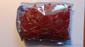 LED diódy 1,5V - 5V, farby modrá, červená a biela Cena 1 eur - 3