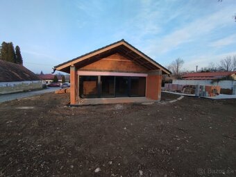 Rodinný dom na predaj - Moderný bungalov – útulný, úsporný a - 3