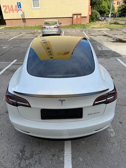 TESLA MODEL 3 PERFORMANCE Facelift 2022 - 3