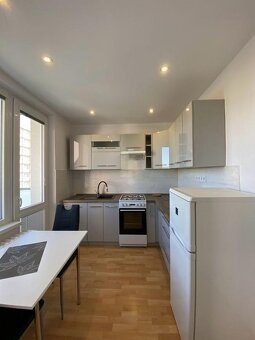 Prenájom 2-izbového bytu na Hroncovej ul., Košice - 3