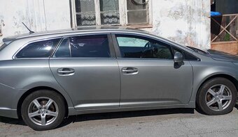 Toyota Avensis - 3