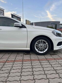 Elektróny Mercedes - 3