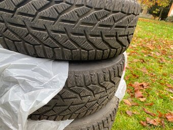Predam gumy 205/60 R16 92H zimne - 3