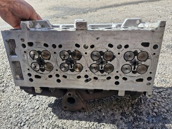 Hlava valcov  Fiat opel 1.3D 1.3jtd 55193111 - 3