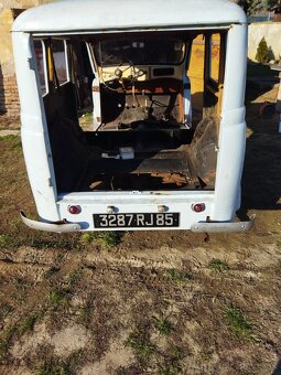 Predam Renault juvaquatre - 3