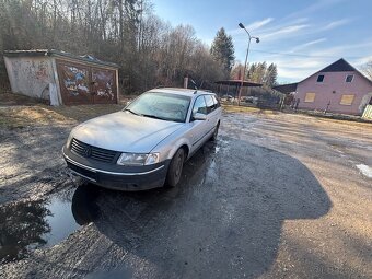 Volkswagen Passat 1.9 tdi 81kw afn Rozpredam na náhradné die - 3