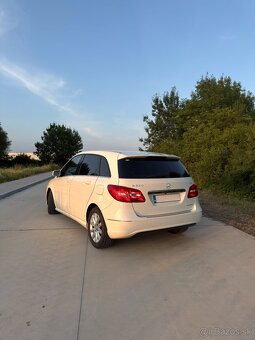 Mercedes-Benz B200 CDI - 3