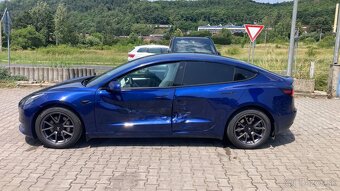 Tesla Model 3 Basis RWD - 3
