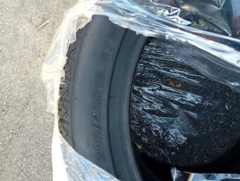 Predám celoročné pneu 205/45 R16 - 3