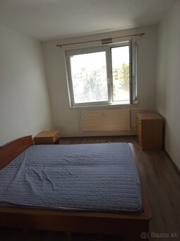 4 IZBOVÝ BYT - 3