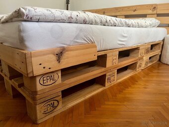 Paletová postel - 3