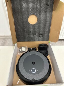 iRobot Roomba i3 robotický vysávač - 3