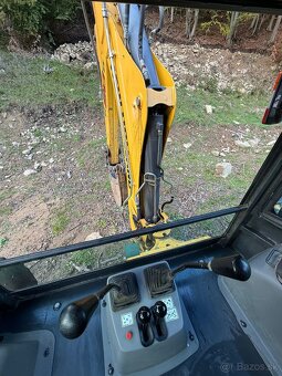 Bager , New Holland B80B - 3