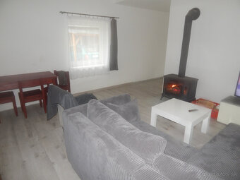 Na predaj dva domy s pozemkom 1707m2 vo Velkých Kosihách. - 3