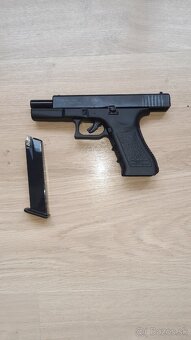Glock 17 - 3