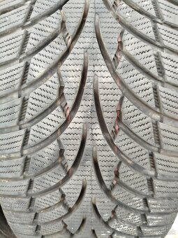 225/40 R19 zimné - 3