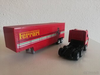 Model Matchbox Convoy CY-24 - DAF 3300 Space Cab - Ferrari - 3