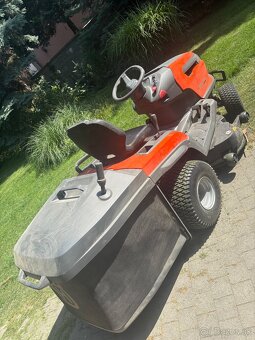 Husqvarna traktorova kosacka  TC220T - 3
