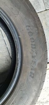 235/60 R18 Goodyear - 3