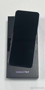 Samsung Z Flip4 8/128GB - 3